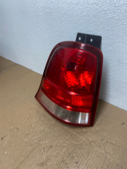 2004 to 2007 Ford Freestar Left Driver LH Side Tail Light Oem AB8244 LK1