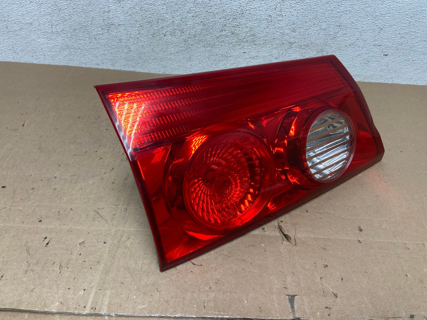 2006 - 2010 Toyota Sienna Left Driver Lh Side Inner Tail Light AE5956 LK2