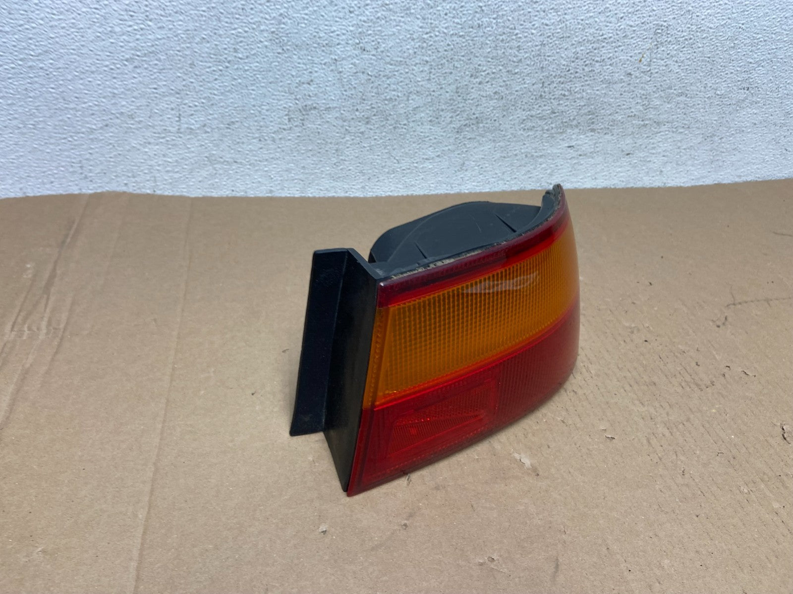 1992 to 1995 Honda Civic Right Passenger RH Side Tail Light AD6450 DW2