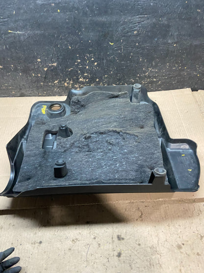 2010 to 2012 Cadillac SRX 3.6L Plastic Engine Cover Shield X7661 DG4