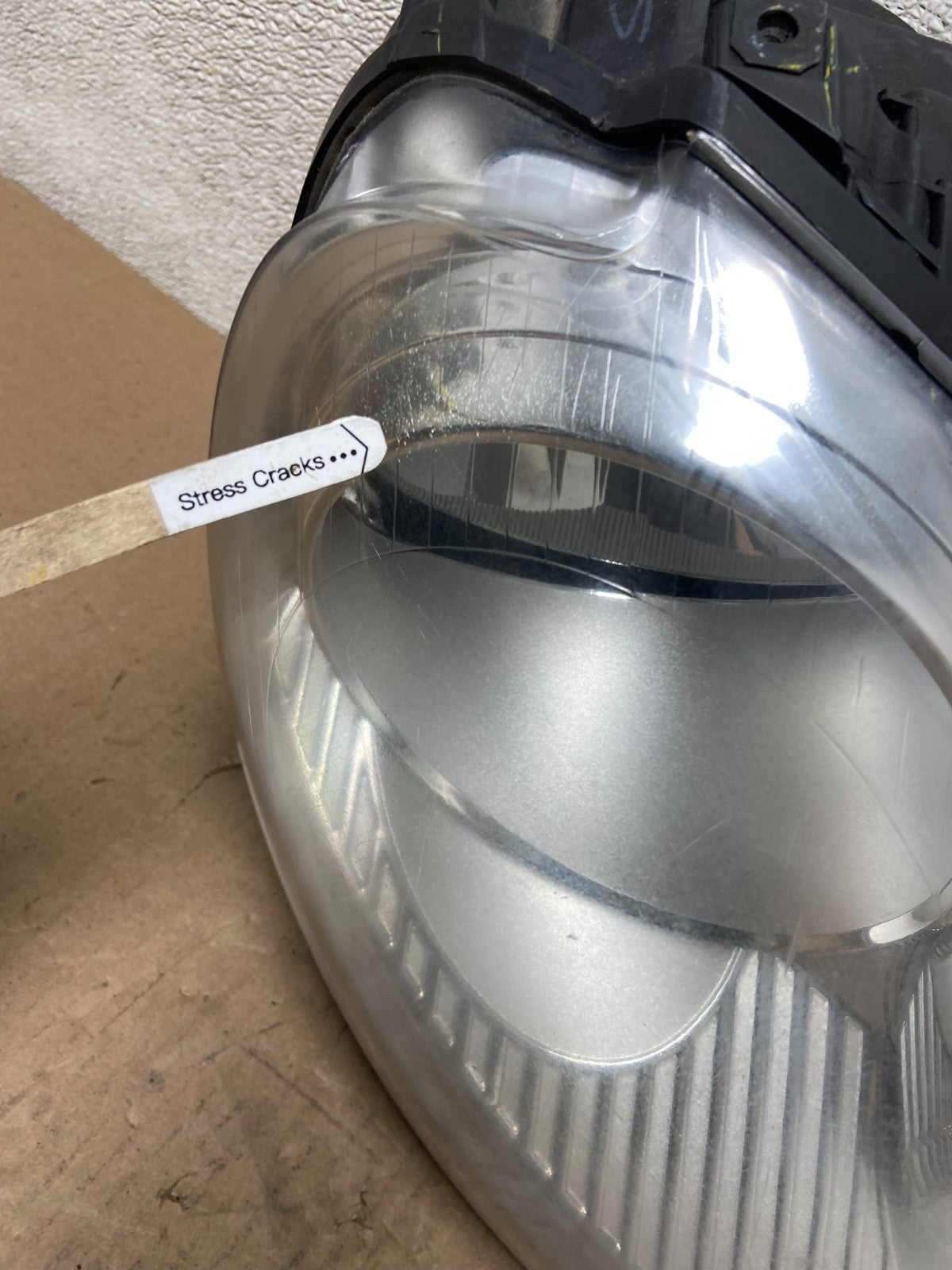 2005 - 2010 Volkswagen Jetta Right Passenger RH Side Headlight Halogen AB5940 DW4