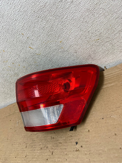2011-2013 Jeep Grand Cherokee Right Passenger Side Rh Tail Light AH8413 LK2