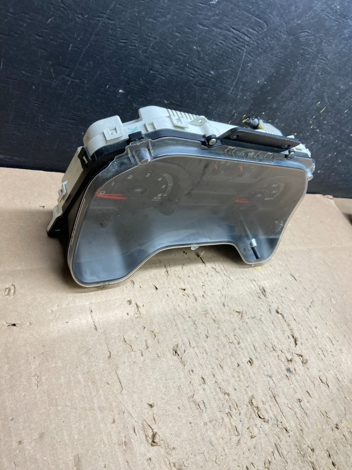 2009 to 2014 Ford E150 E250 E350 VAN Gauge Speedometer Cluster t6070 DG1