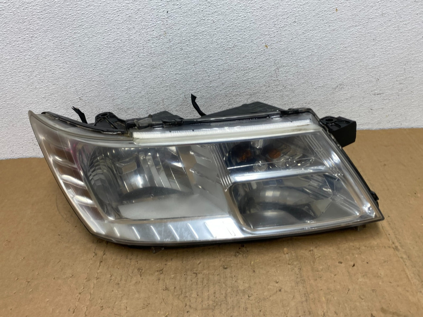 2009 to 2017 Dodge Journey Headlight Right Passenger Rh Halogen AD0465 DW0
