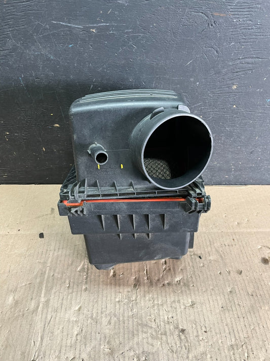 2011 to 2021 Dodge Durango 3.6L Air Filter Cleaner Box M8941 PS0