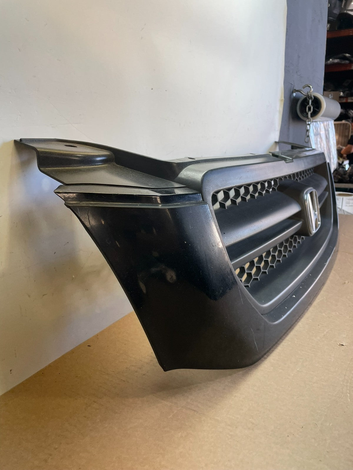 2003 2004 2005 Honda Pilot Front Upper Grill Grille AG2938 DG2