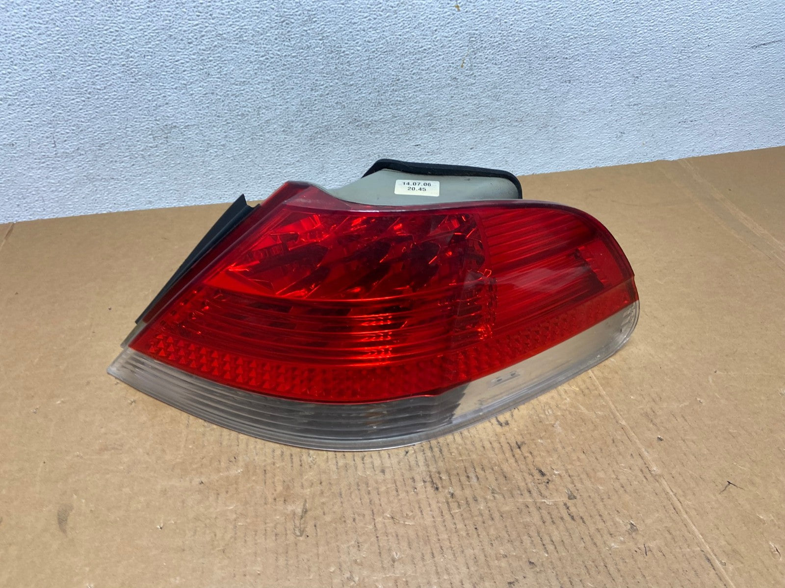 2006 to 2008 BMW 7-Series 750li 760li Right Passenger Tail Light AD9297 LK0