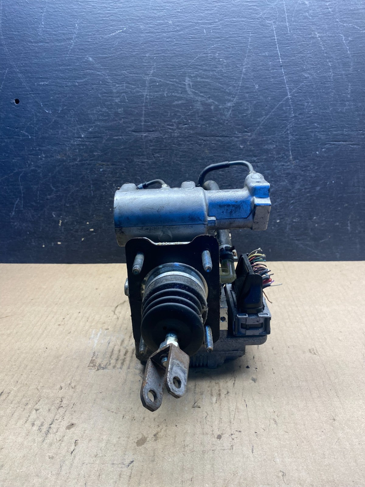 2010 - 2015 Toyota Prius ABS Brake Pump Anti Lock Module ah1712 DG2