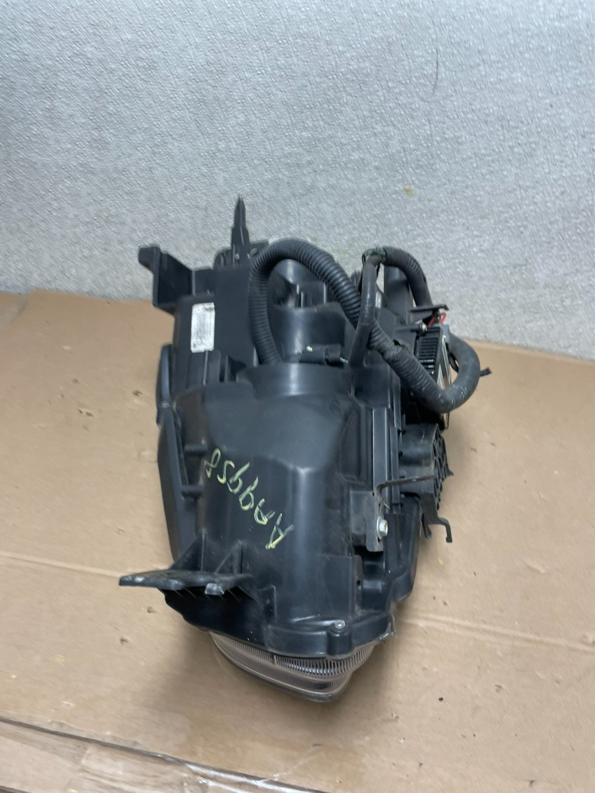 2009 - 2014 Nissan Maxima Headlight Right Passenger Xenon HID Oem AA9958 DW7