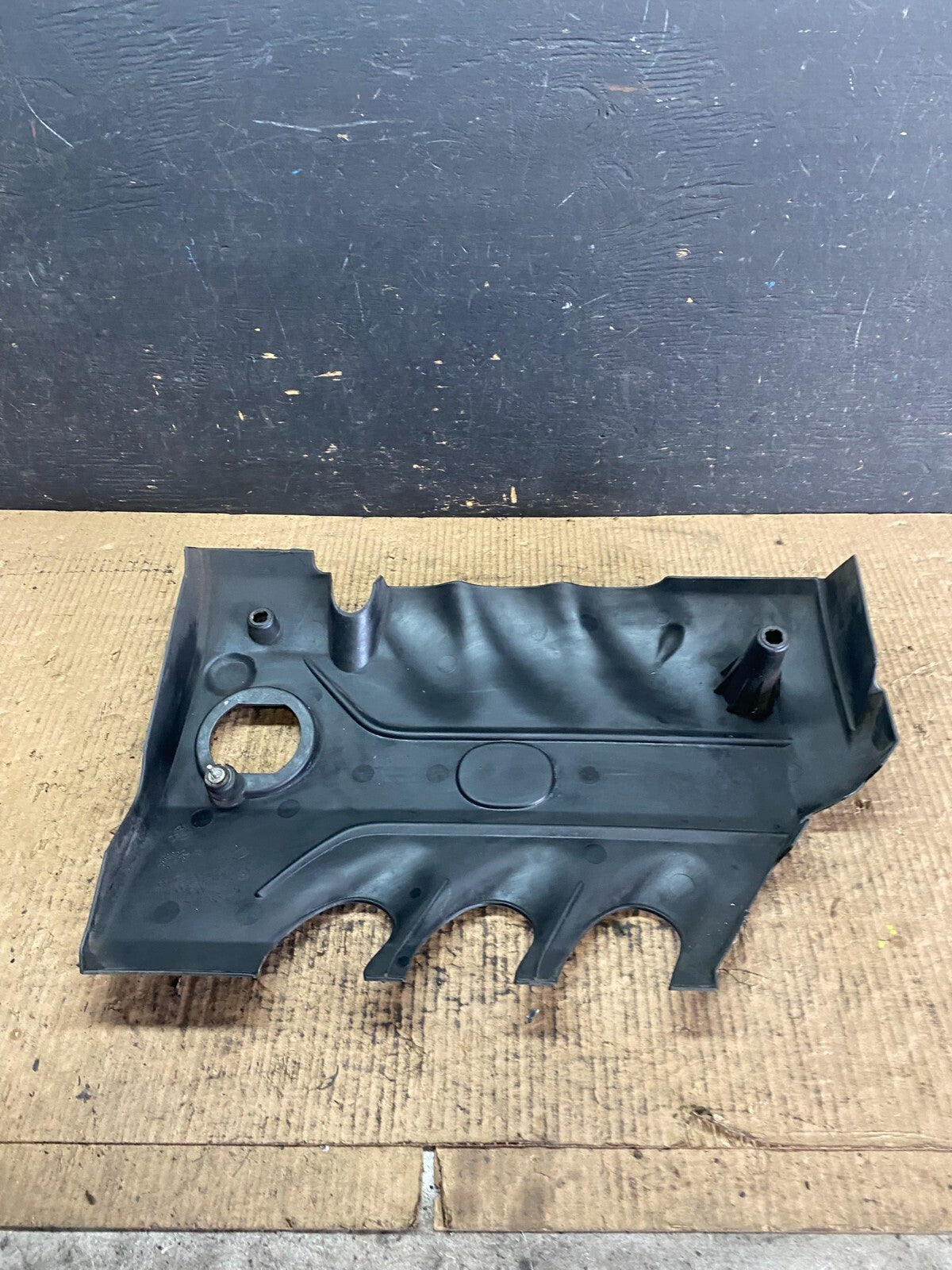2003 to 2008 Mazda 6 3.0L Engine Cover Top Lid Cover N1956 DG5