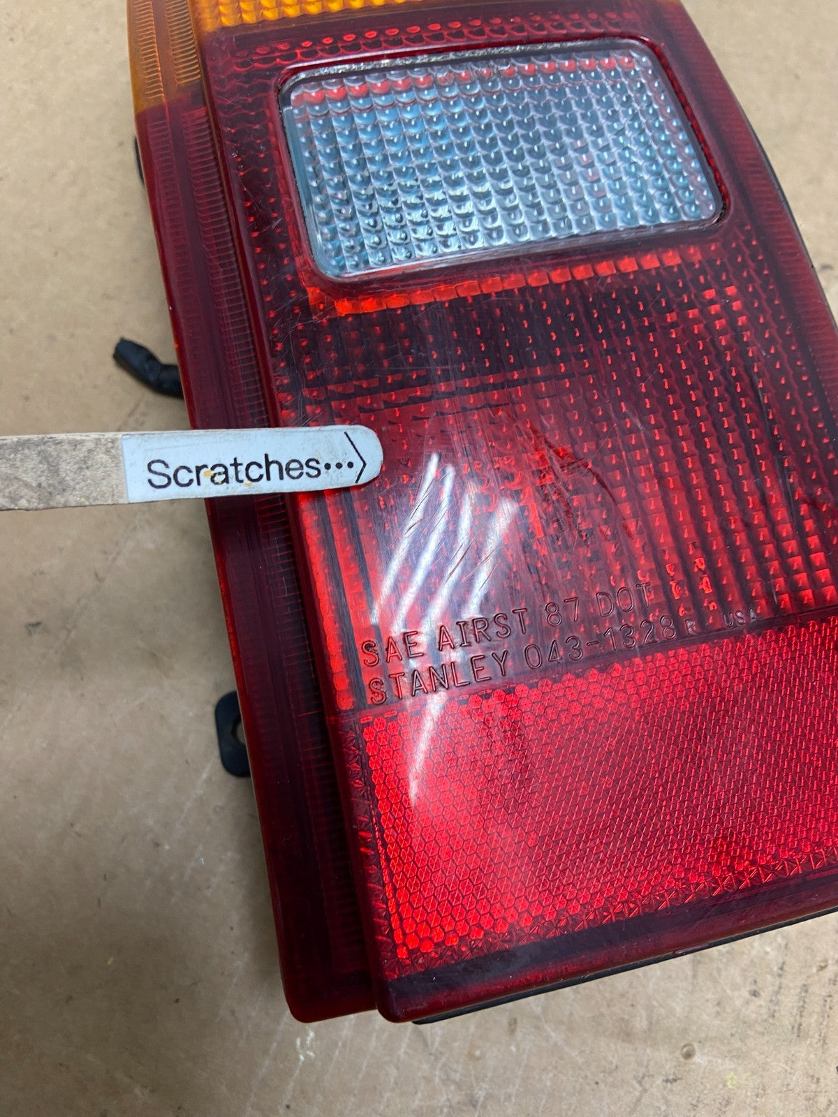 1991-1996 Ford Escort Station Wagon Right Passenger Side Tail Light AC2935 DW3