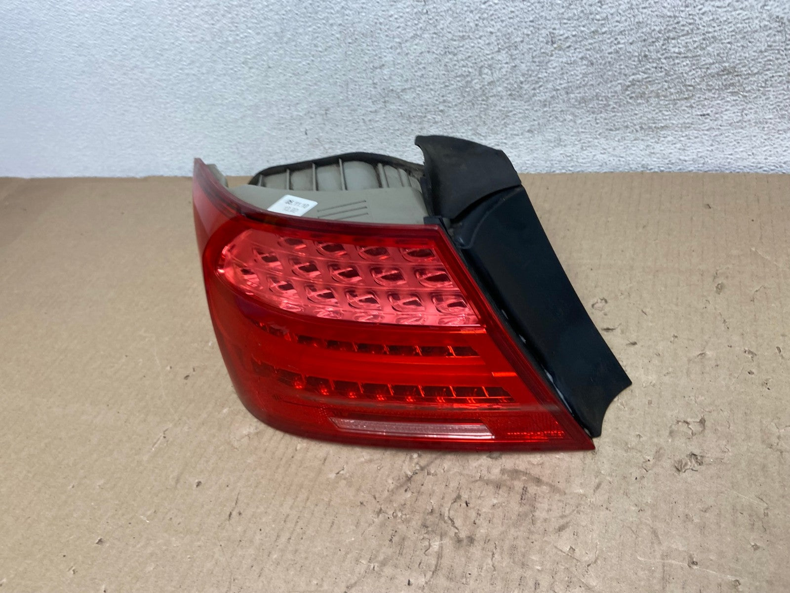 2011 - 2013 BMW 3 Coupe 328i 335i M3 E92 Left Driver Tail Light AG5946 LK1