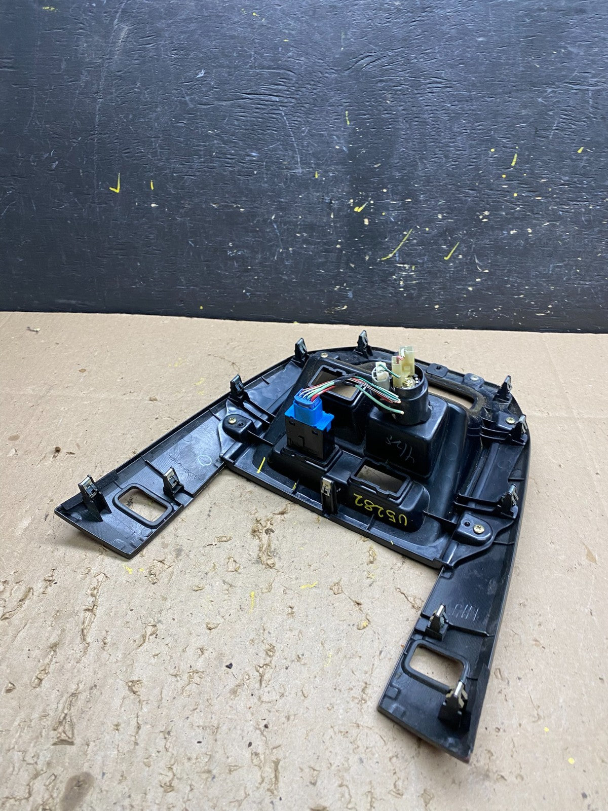 1999 to 2003 Lexus RX300 dash Console Center Shifter Floor Bezel OEM u5282 DG4