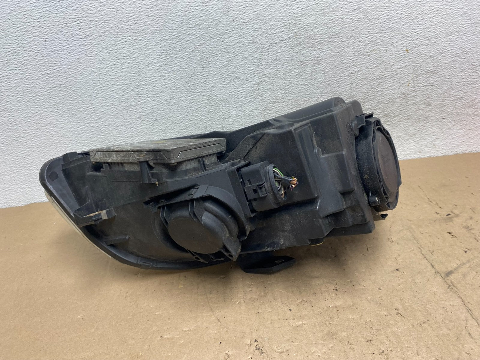 2006 2007 2008 Audi A4 Headlight Xenon Hid Left Driver Side AG5600 DW5