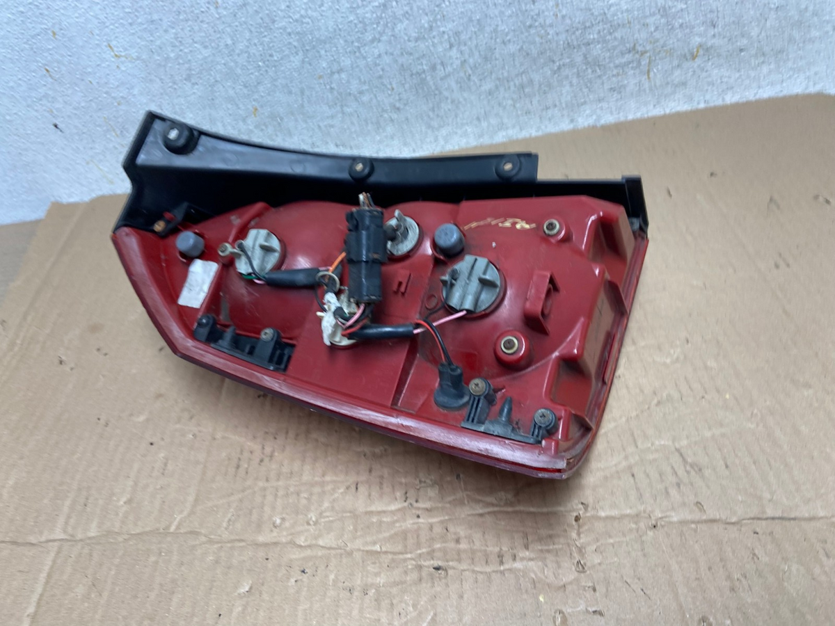 2005 to 2009 Hyundai Tucson Right Passenger Rh Tail Light AI1244 LK6