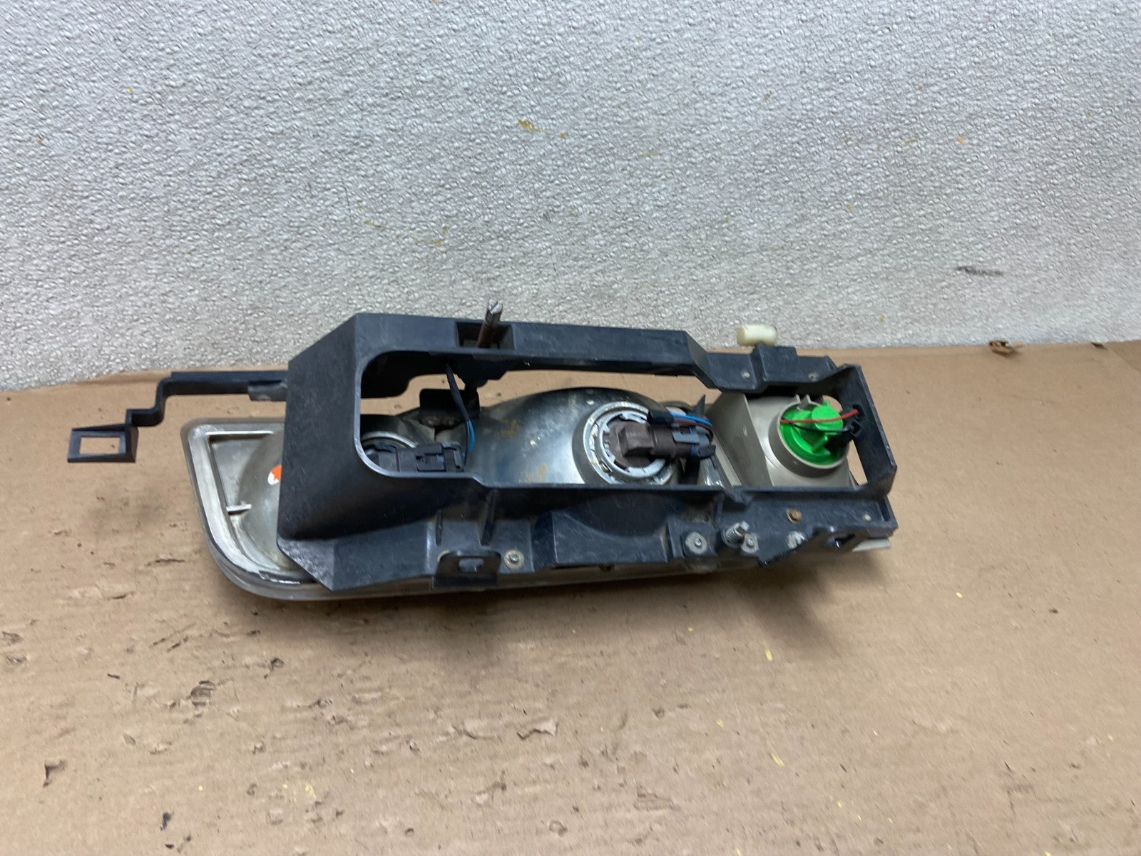 1987 to 1988 Sterling 825 Left Driver Side Headlight AB02414