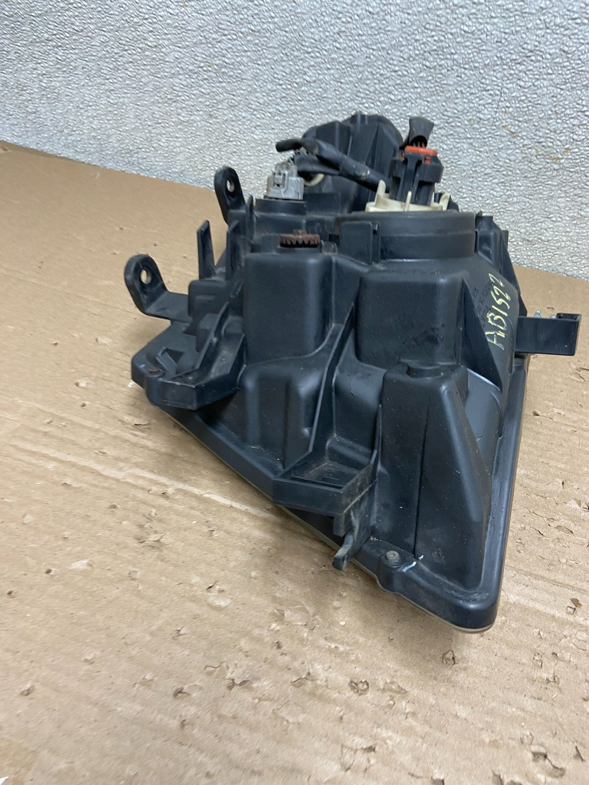 2005 to 2007 Nissan Pathfinder Halogen Headlight Right Passenger Oem AB1522 DW8
