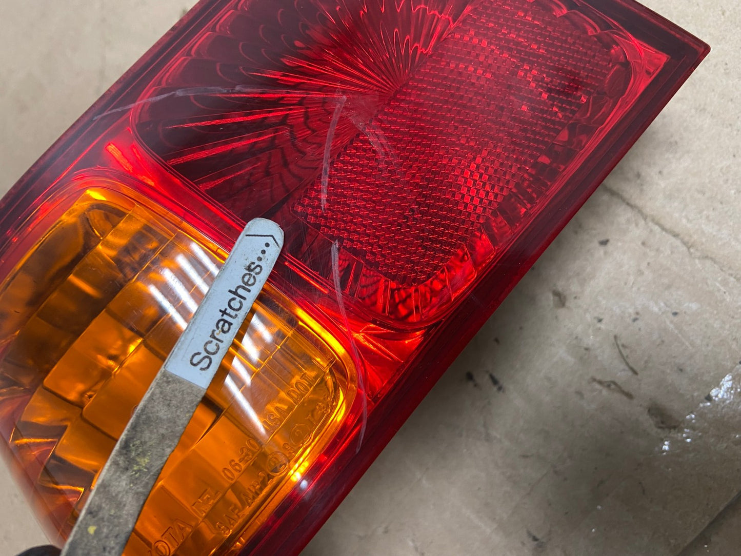 2000 to 2001 Toyota Camry Tail Light Left Driver Lh Side AE6068 LK3
