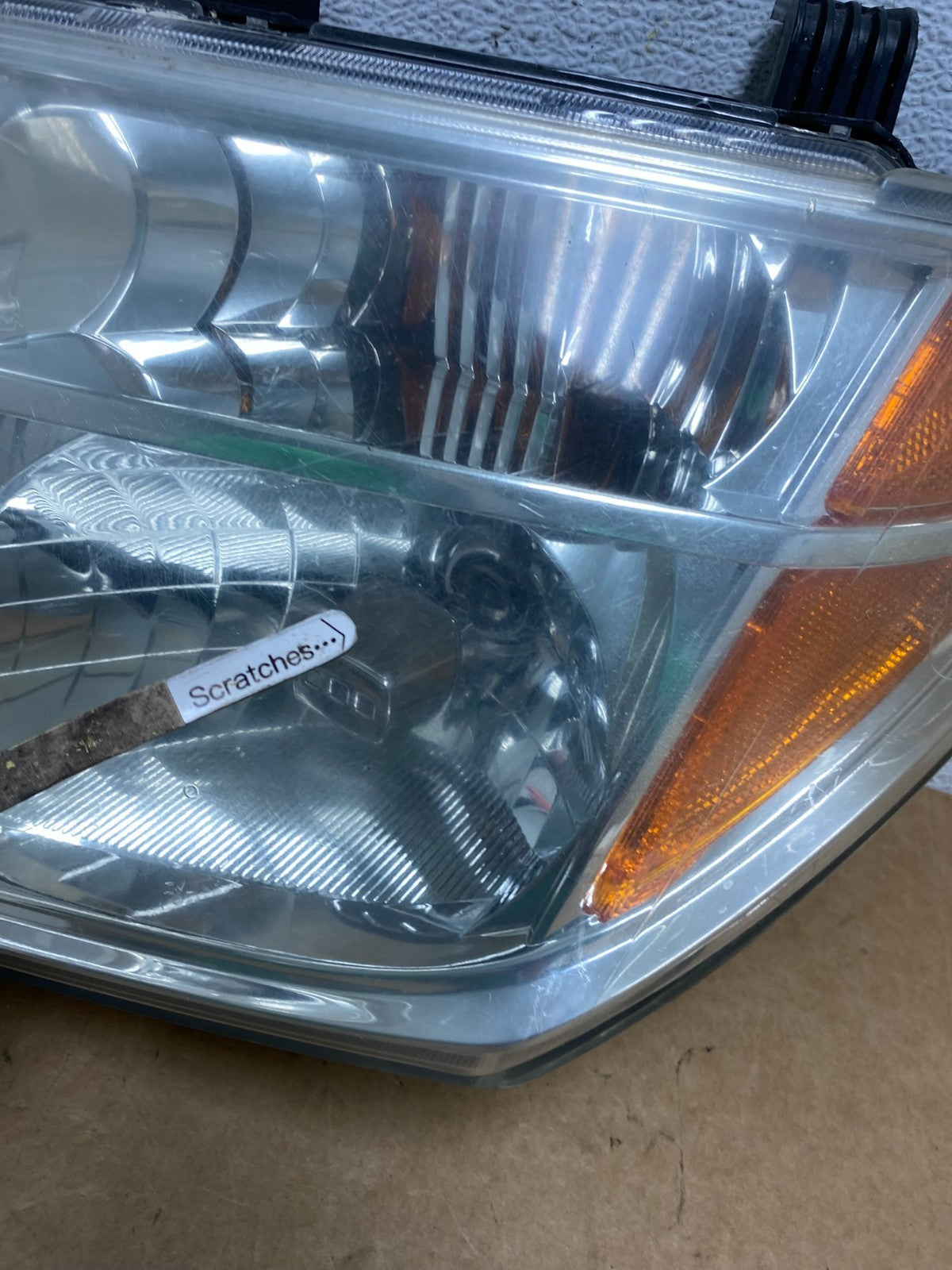 2005-2007 Nissan Pathfinder Halogen Headlight Left Driver LH AE3161 DW3