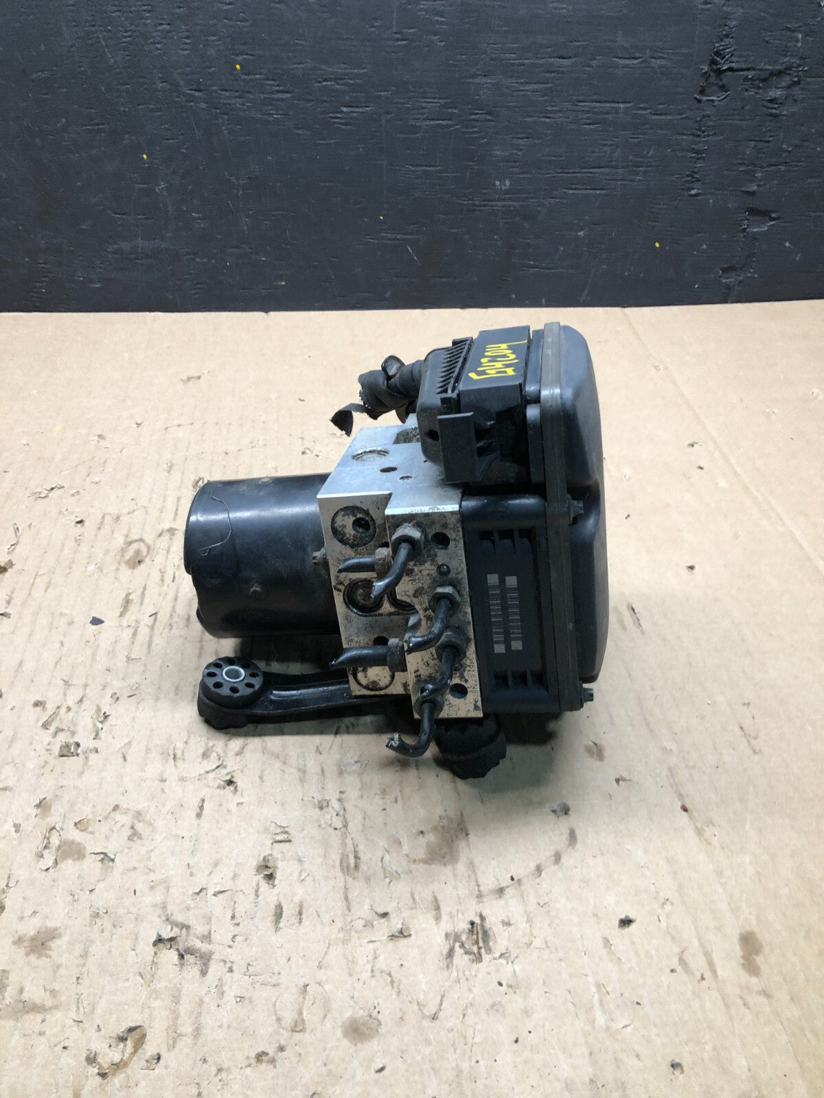 2008 to 2010 BMW 5-Series ABS Anti-Lock Brake Pump 3451 6780647 G4204 PS2