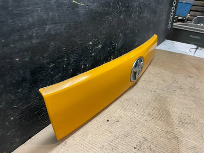 2012 2013 2014 Toyota Prius V Trunk Lid Liftgate Garnish Trim Panel T0516 DG2