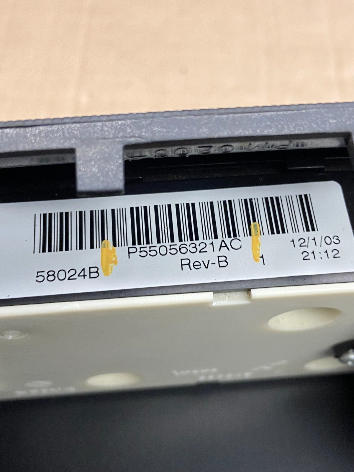 2002 to 2005 Dodge Ram Radio Climate Control Dash Air Vent Bezel Trim AD7220 DG5