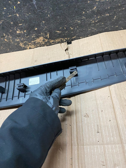 2018-2022 Volkswagen Atlas OEM Upper Liftgate Trim Cover W4712 DG8