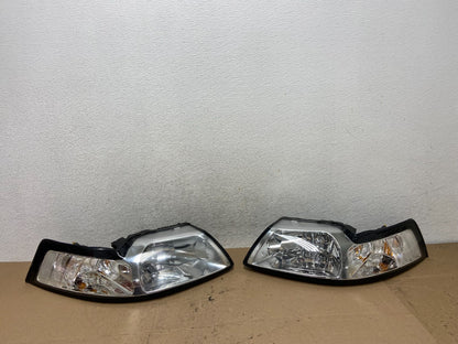 1999 to 2004 Ford Mustang Left+Right Set Side Headlights AF4516 DW0