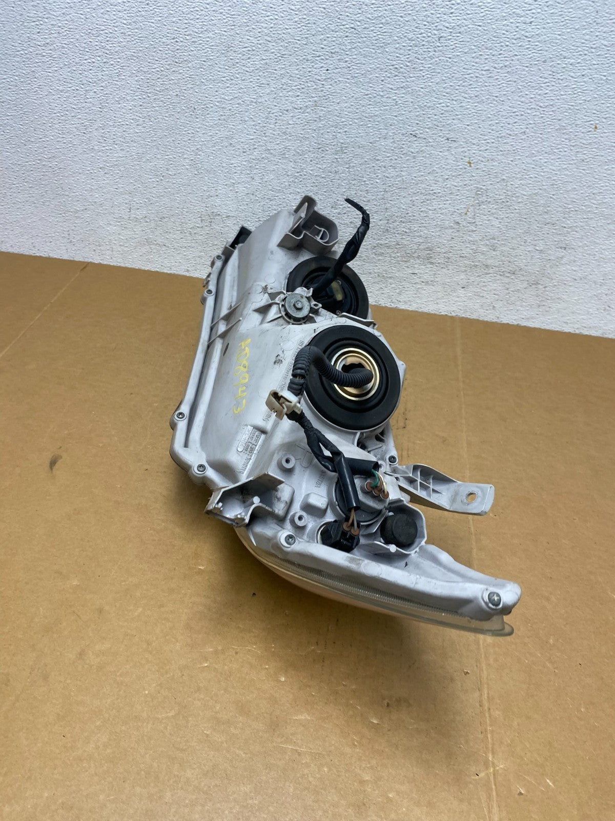 2007 - 2009 Toyota Camry Halogen Right Passenger Headlight AD8943 DW6