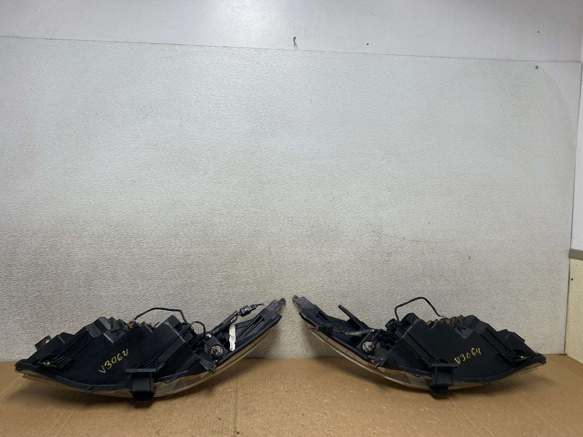 2010-2013 Mazda 3 Halogen Left+Right Side Headlights V3064 DW10