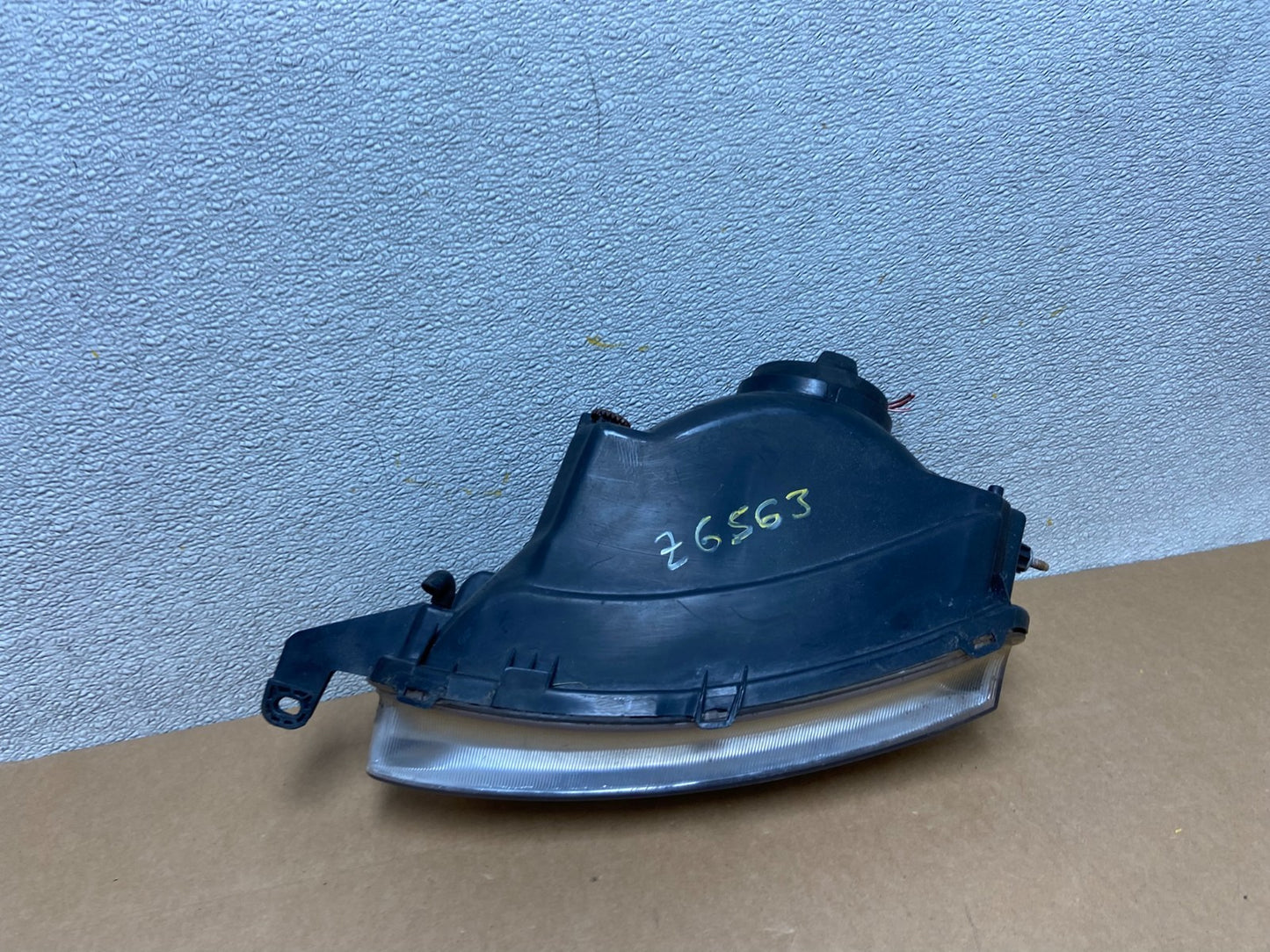 1999-2001 Toyota Solara Right Passenger RH Halogen Headlight TYC Z6563 DW7