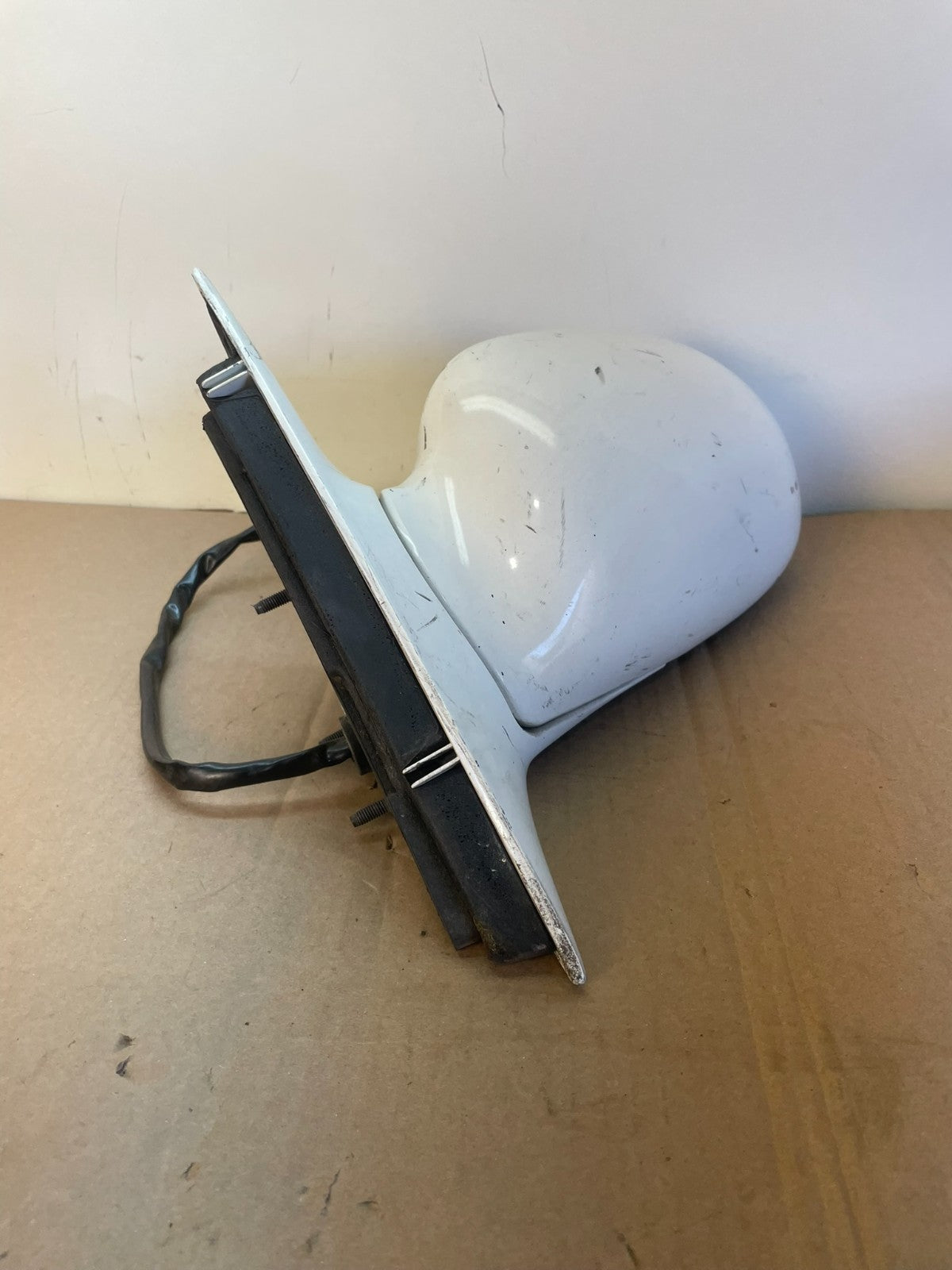 2000 to 2005 Buick LeSabre Left Driver LH Side Door View Mirror AG7816 DW1
