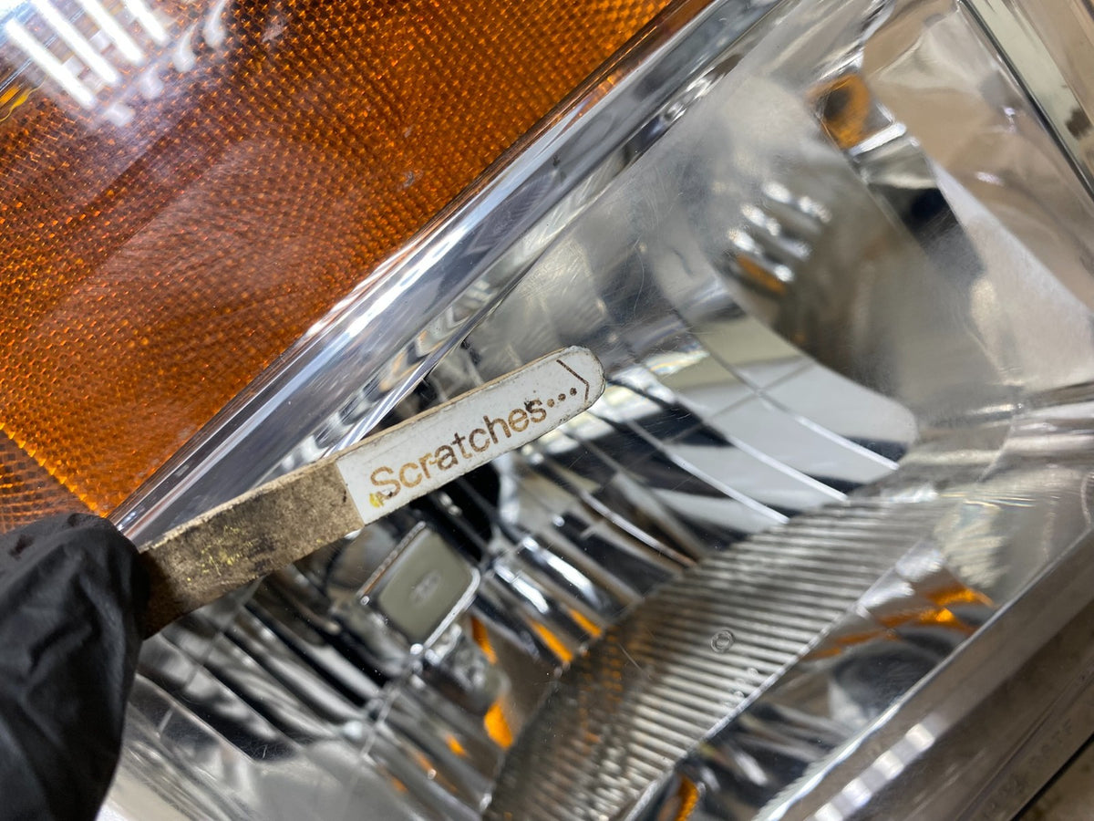 2008 to 2010 Ford F250 Super Duty Right Passenger RH Side Headlight AH6003 DW3