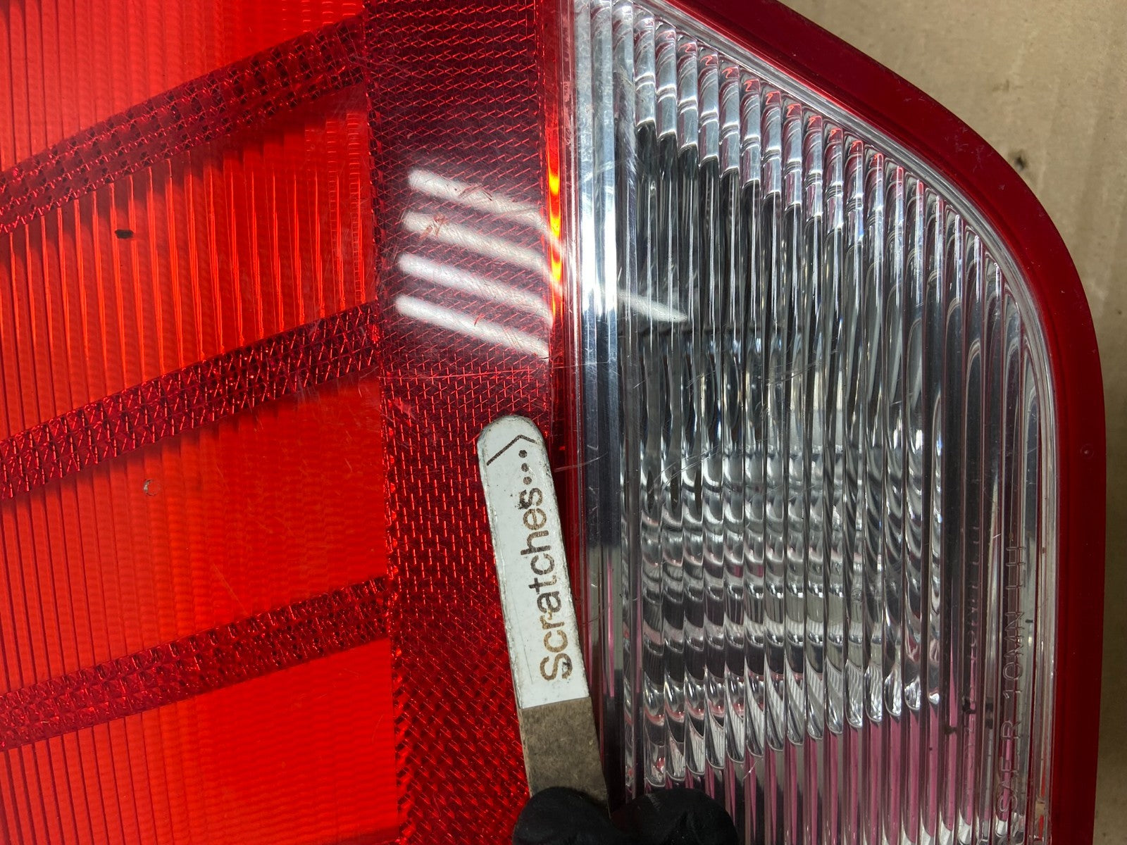 2010-2011 Mercury Milan Left Driver LH Side Inner Tail Light AG8896 DW3