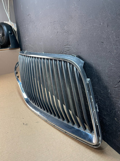 2013 to 2016 Lincoln MKT Right Passenger Side Grille Grill AF3694 DG1