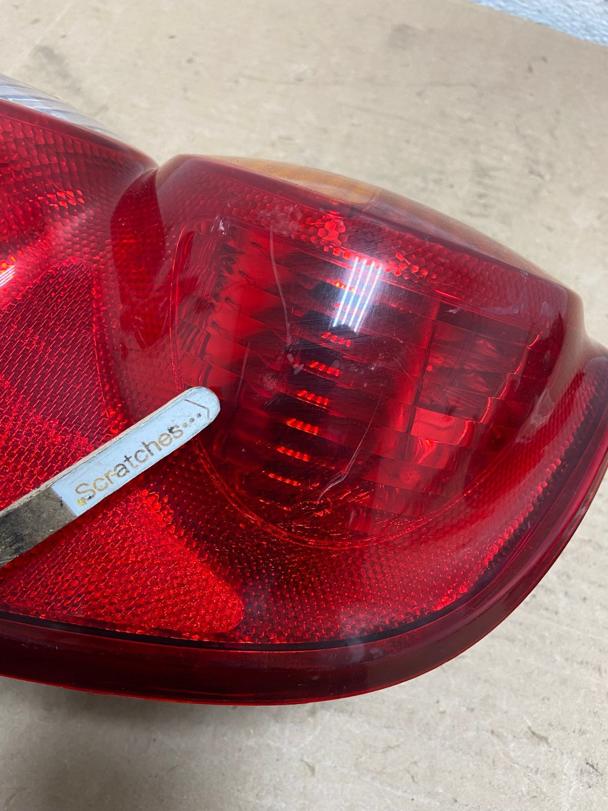 2002 2003 2004 Jeep Liberty Right Passenger Rh Side Tail Light AH9495 LK3