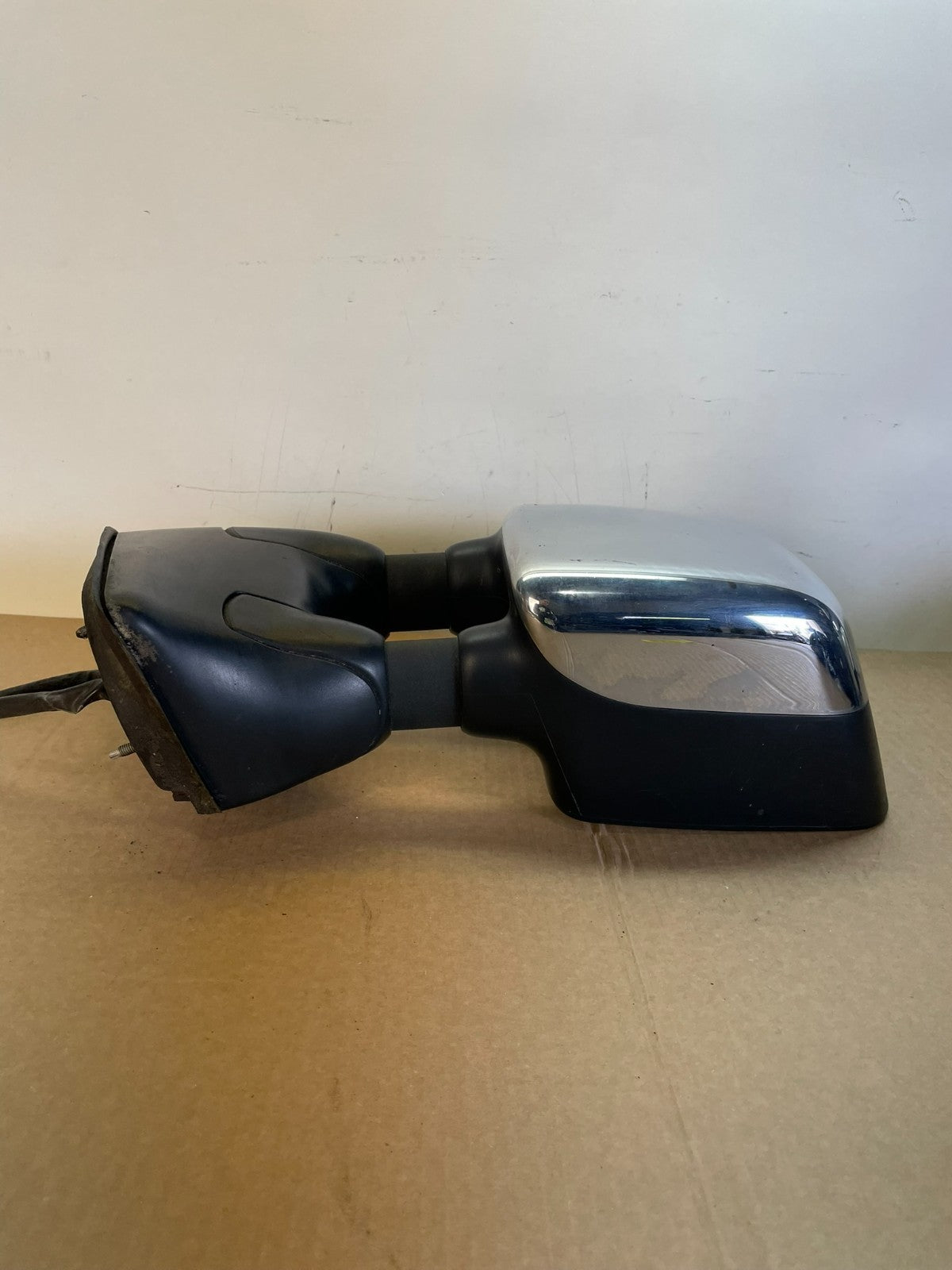 2004 to 2015 Nissan Titan SE Left Driver LH View Door Mirror AH6273 DW3