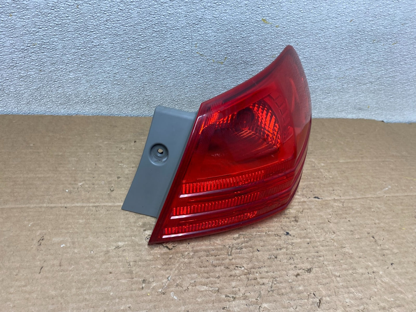 2008 to 2015 Nissan Rogue Right Passenger Rh Side Tail Light Z2941 PS2