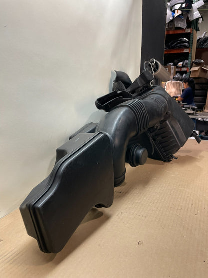 2009-2012 Hyundai Genesis Sedan 4.6L Air Intake Resonator ah8828 DG2