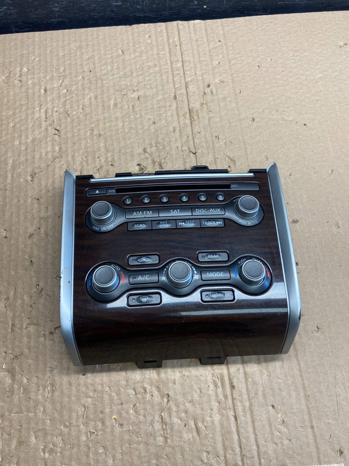 2013 to 2016 Nissan Pathfinder Radio Temperature Climate Control AF6372 DG0