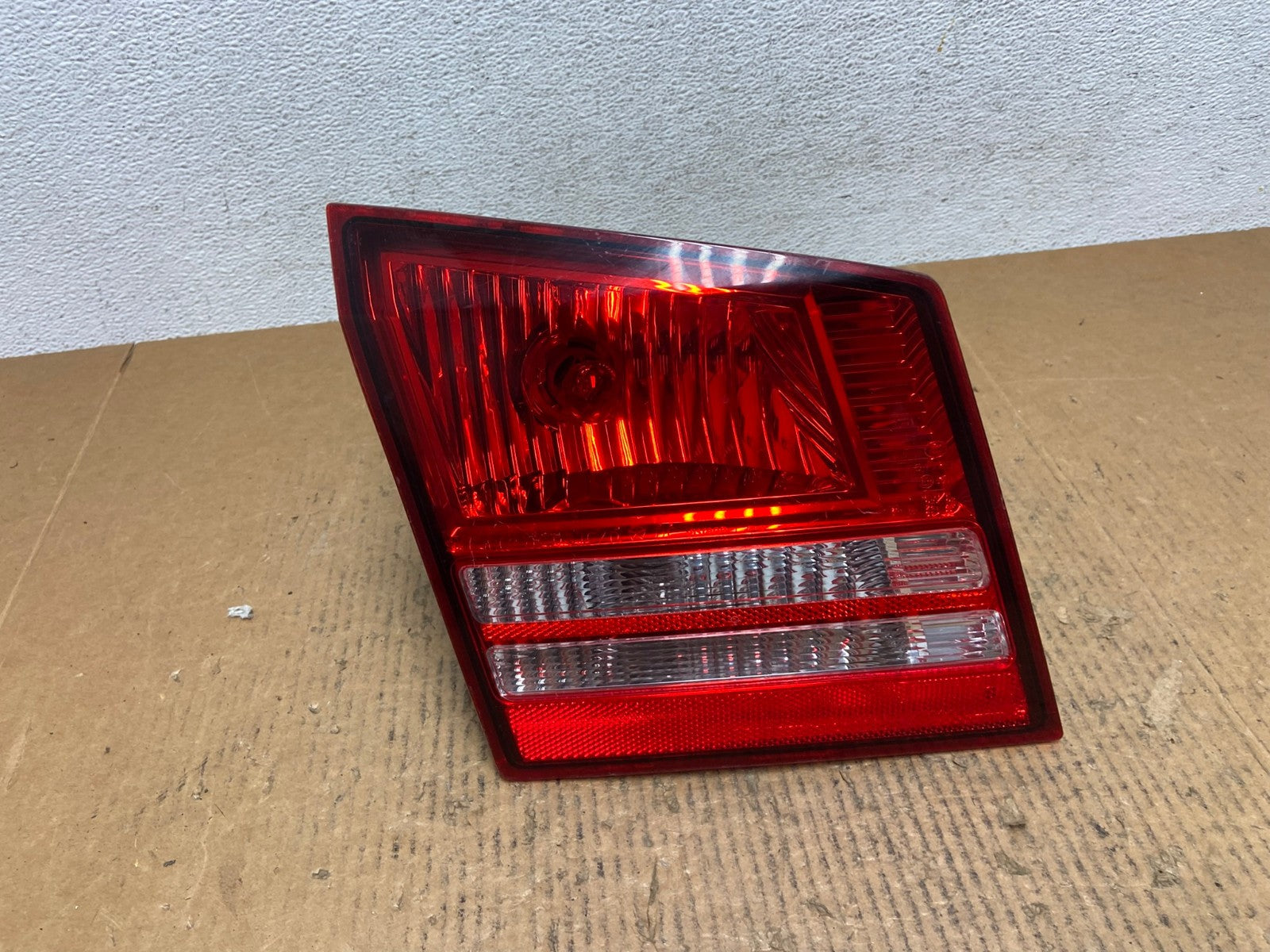 2009-2011 Dodge Journey Left Driver Inner Trunk Lid Tail Light AE1489 LK0
