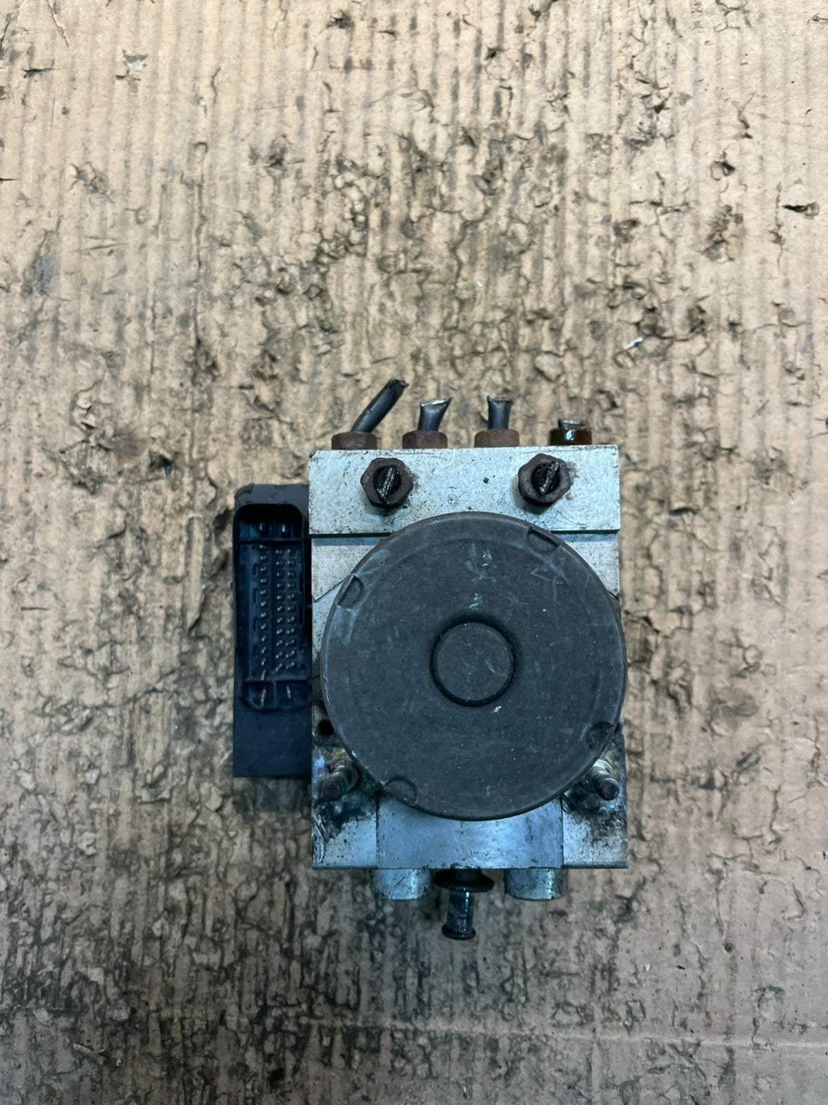 2007 to 2008 Chevrolet Tahoe ABS Pump 19244882 OEM Module v6433  DG5