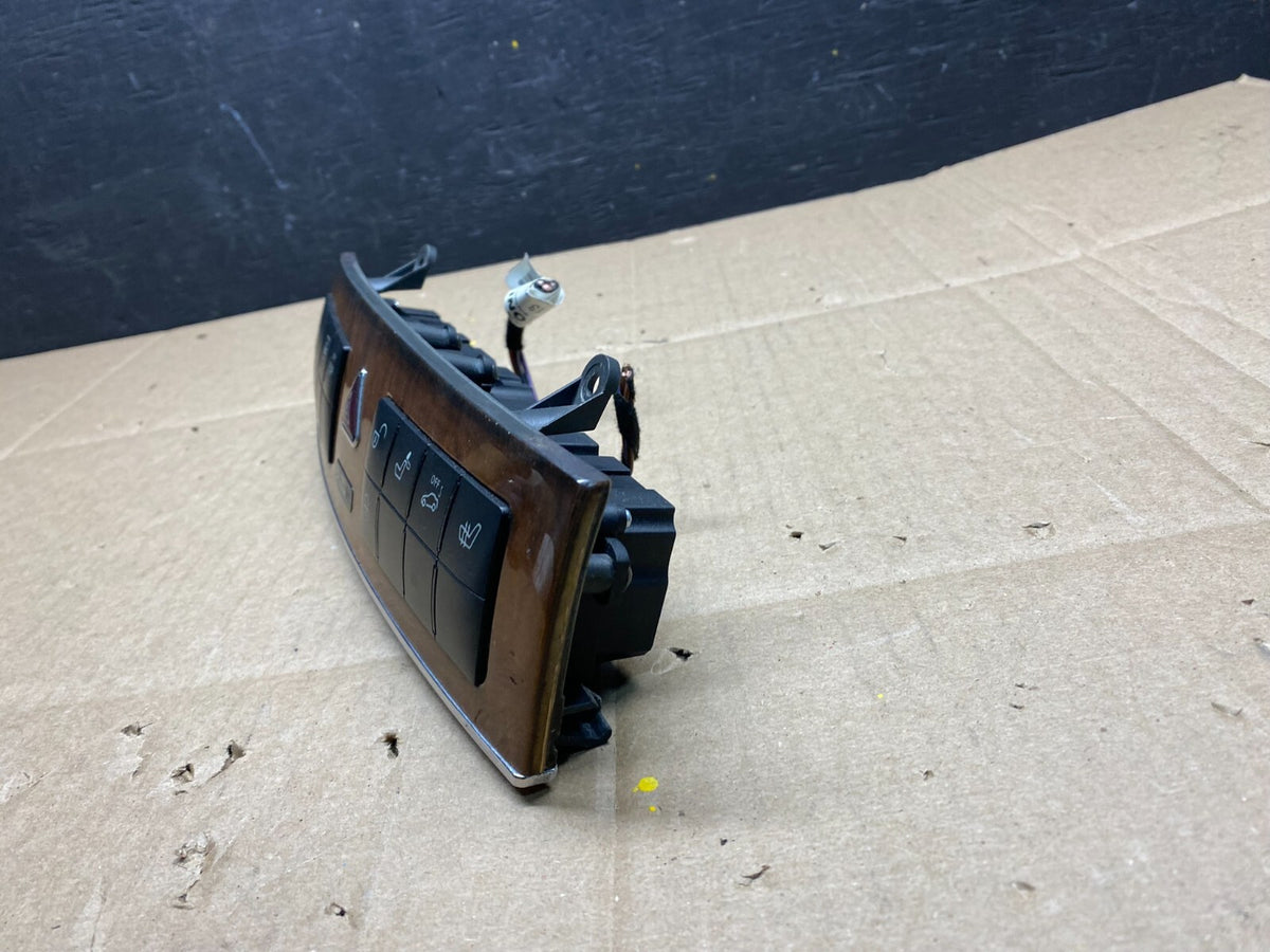 2005 - 2007 Mercedes C230 C240 Center Console Switch Control Unit I4897 DG12
