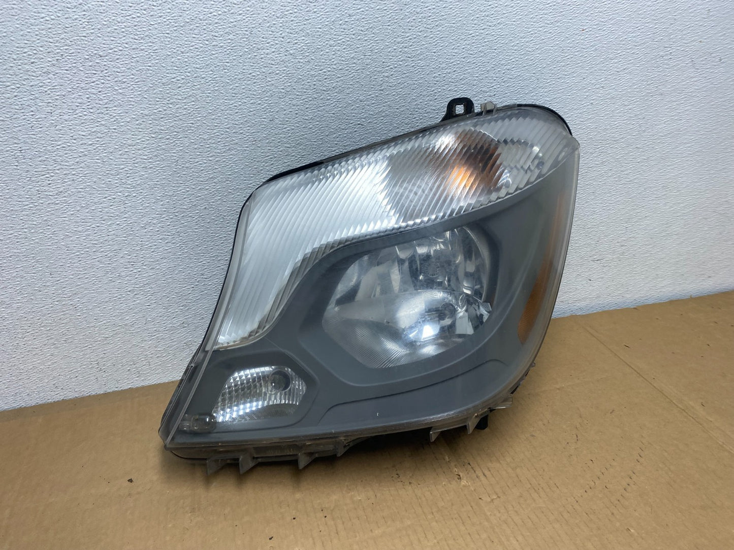2014 to 2017 Mercedes Sprinter Headlight Left Driver LH Halogen AD0745 DW2