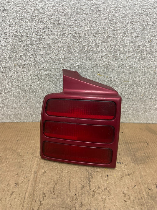 1991-1996 Oldsmobile Cutlass Ciera Left Driver LH Side Tail Light OEM AA8293 DG0