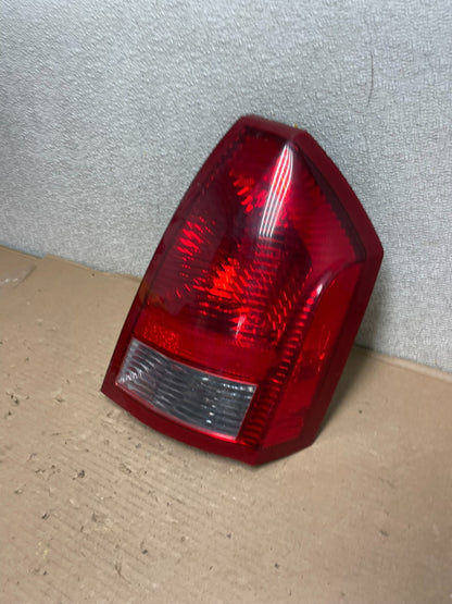 2005 2006 2007 Chrysler 300 Right Passenger Rh Side Tail Light Oem AB0018 LK1