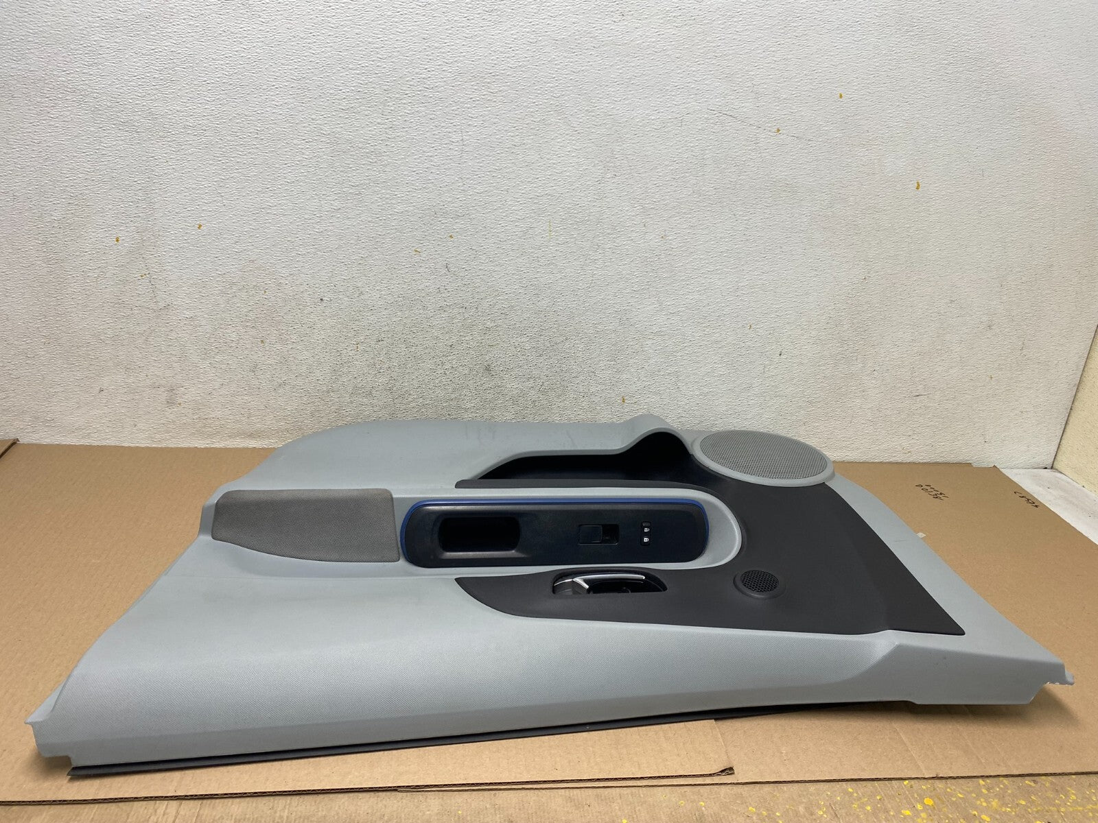 2012 2013 2014 Toyota Prius C Front Right Passenger Interior Door Panel D1150 DG5