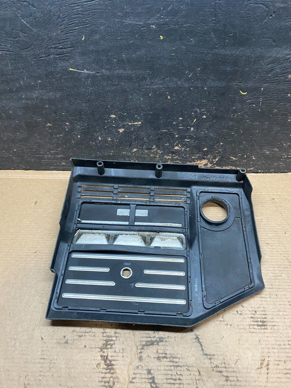 1999 - 2003 Lexus RX300 Factory OEM Engine Motor Cover Trim Panel v9361 DG4