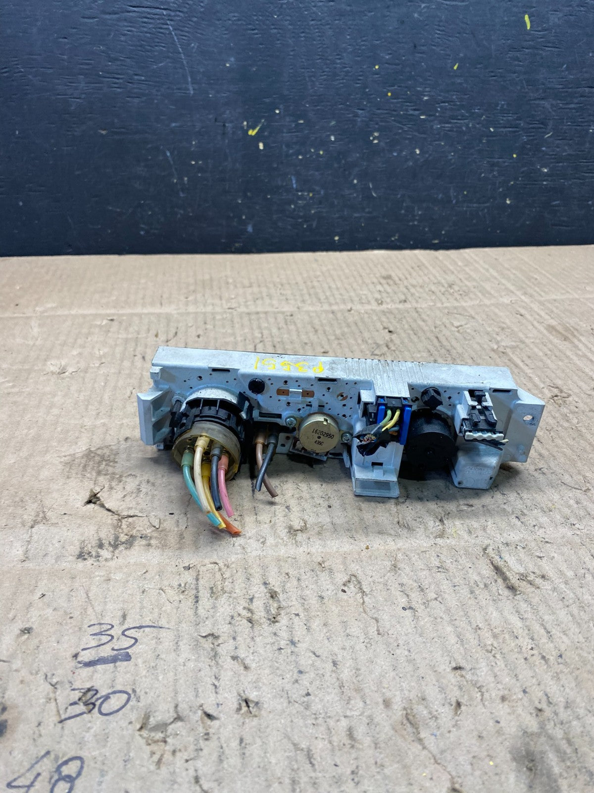 2001 - 2007 GMC Chevrolet Express 1500 Climate Control A/C p3551 DG4