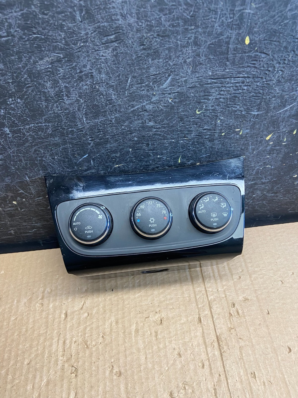 2011-2014 Chrysler 200 Heater AC Climate Switch Temperature Control AF6355 DG0